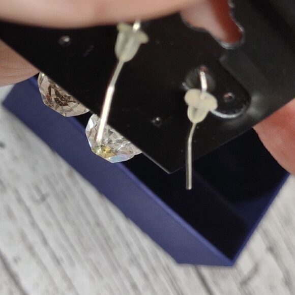 Dangle earrings Clear Stones. - Picture 4 of 5